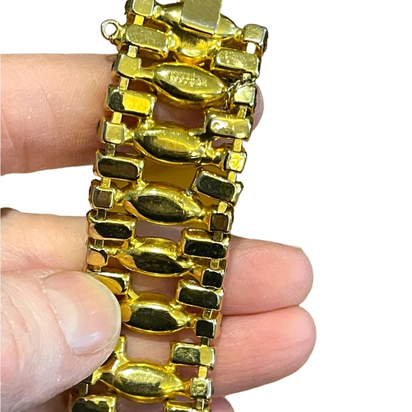 Vintage 1960s Lemon CRYSTAL WEISS Glass gold finish fancy Chunky bracelet - Picture 12 of 14